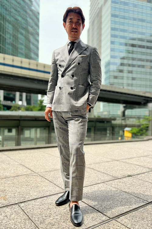 ozie|オジエ　モヘア混の夏素材スーツ+シルク100％黒色のニットタイ-2