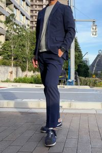 ozie|オジエ　ネイビースーツｘグレーTシャツｘ紺スニーカー-3-3