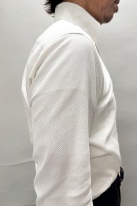 ozie|オジエ　白の下着着用時の透け感2