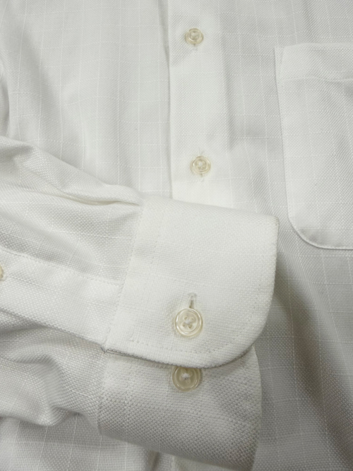 ozie|オジエ　ポリエステルボタンを使ったワイシャツ