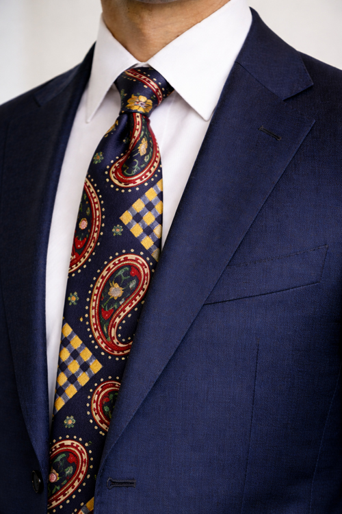 ozie|オジエ　大きいがら・コントラストの強い柄