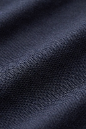 ozie|オジエ オジエのREDAACTIVE使用ウールTシャツ・生地